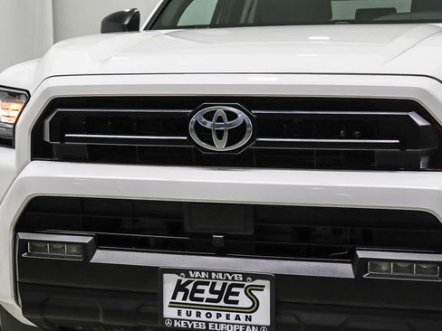Used 2025 Toyota 4Runner SR5 RWD image 8