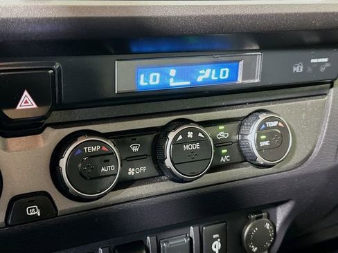 Certified 2022 Toyota Tacoma TRD Sport image 17