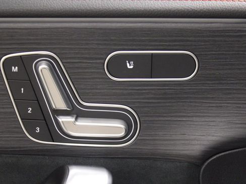 Used 2025 Mercedes-Benz CLA 35 AMG 4MATIC image 14