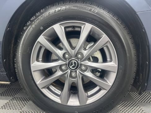 Used 2022 MAZDA MAZDA3 s image 8