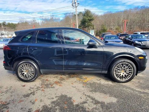 Used 2017 Porsche Cayenne Platinum Edition image 4