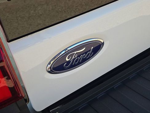 Used 2025 Ford F450 Platinum w/ FX4 Off-Road Package image 13