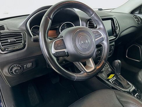 Used 2020 Jeep Compass Limited AWD/4WD image 9