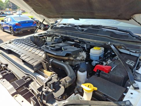 Used 2021 RAM 2500 Big Horn image 27