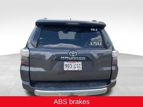 Used 2018 Toyota 4Runner TRD Off-Road image 5