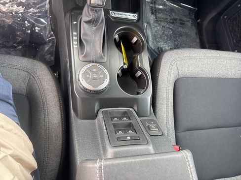 Used 2025 Ford Bronco Big Bend image 17