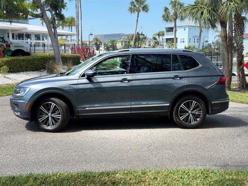 Used 2019 Volkswagen Tiguan SEL image 2