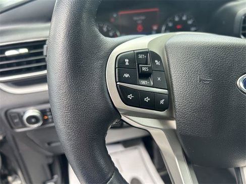 Used 2023 Ford Explorer XLT w/ Equipment Group 202A image 15