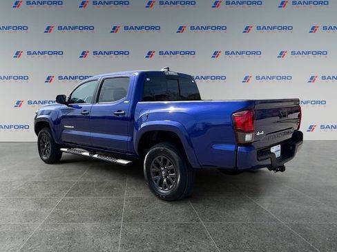 Used 2023 Toyota Tacoma SR5 w/ Technology Package AWD/4WD image 3