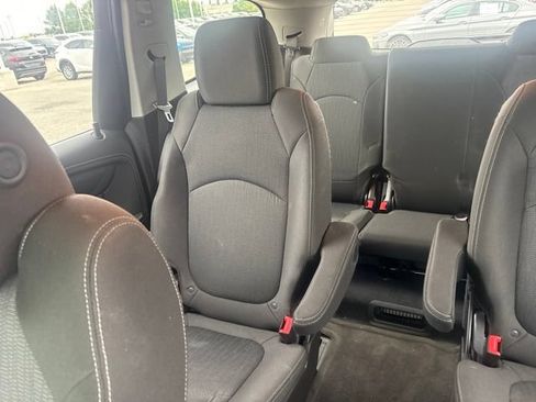 Used 2017 Chevrolet Traverse LT FWD image 10