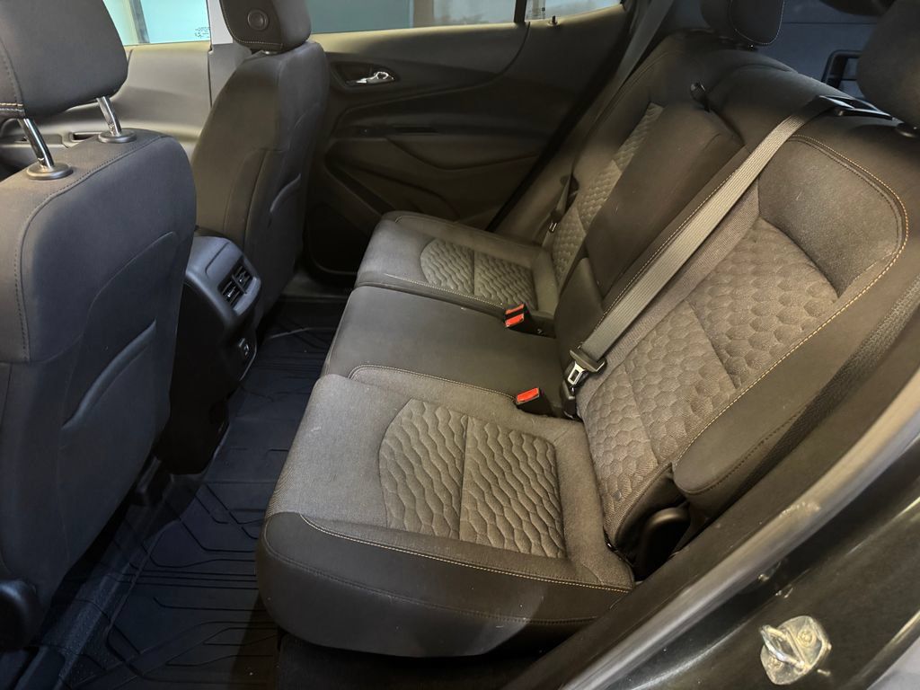 Used 2021 Chevrolet Equinox LT AWD/4WD image 22