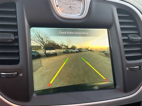 Used 2023 Chrysler 300 Touring w/ Sport Appearance Package image 13