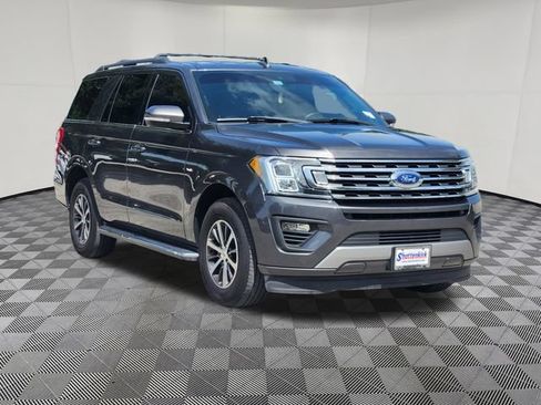 Used 2020 Ford Expedition XLT w/ Equipment Group 202A RWD image 3