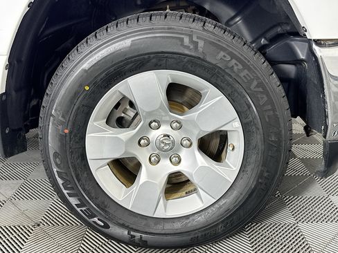 Used 2024 RAM 1500 Big Horn image 31