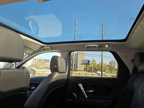 Used 2020 Land Rover Discovery Sport S image 20