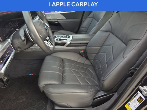 Used 2023 BMW 740i w/ Executive Package image 14