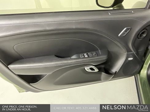 Used 2023 Dodge Challenger R/T w/ Plus Package image 14
