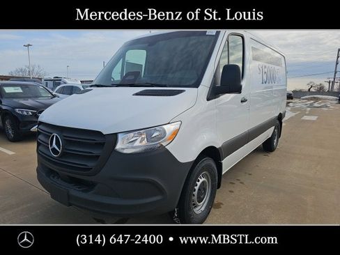 New 2025 Mercedes-Benz Sprinter 2500 image 1