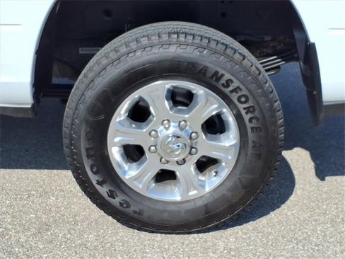 Used 2024 RAM 3500 Big Horn image 10