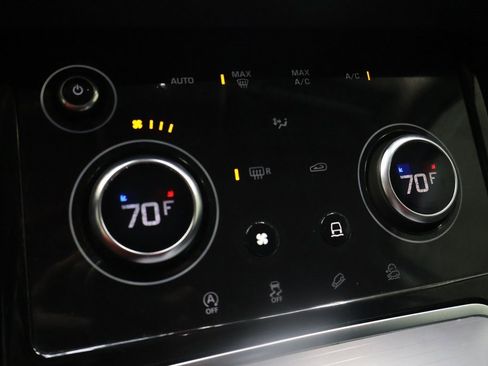 Used 2021 Land Rover Range Rover Evoque S image 24