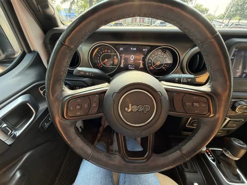 Used 2018 Jeep Wrangler Unlimited Sport S AWD/4WD image 20