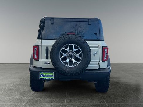 Used 2025 Ford Bronco Badlands image 6