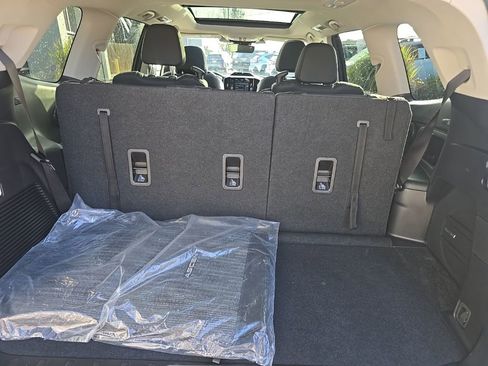 Certified 2025 Subaru Ascent Limited image 35