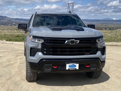 Used 2024 Chevrolet Silverado 1500 LT Trail Boss w/ Convenience Package II AWD/4WD image 10
