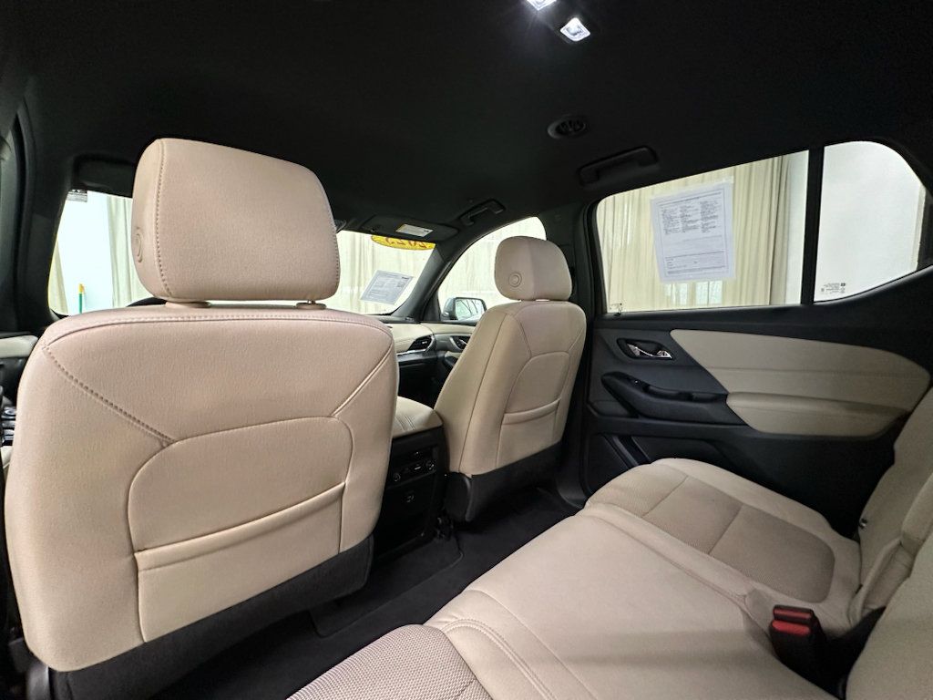 Certified 2023 Chevrolet Traverse LS w/ Midnight/Sport Edition FWD image 21
