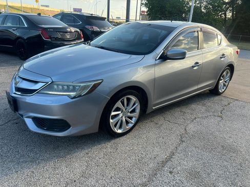 Used 2018 Acura ILX FWD image 9