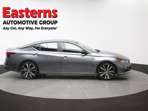 Used 2022 Nissan Altima 2.5 SR FWD image 45