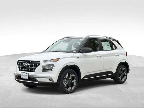 New 2026 Hyundai Venue SEL FWD image 2
