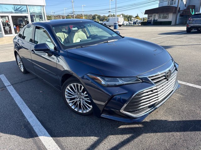 Used 2020 Toyota Avalon Limited w/ Advanced Safety Package FWD image 2