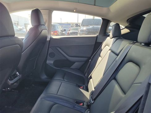 Used 2023 Tesla Model Y Performance image 5
