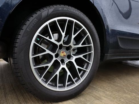 Used 2016 Porsche Macan S image 39