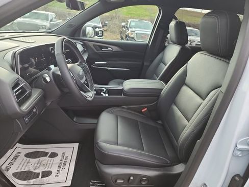 New 2026 Chevrolet Traverse LT w/ Enhanced Driving Package image 19
