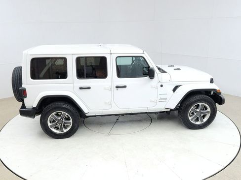 Used 2023 Jeep Wrangler Sahara image 19