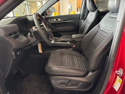 New 2025 Ford Explorer ST-Line image 16