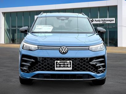 New 2026 Volkswagen Tiguan SE R-Line