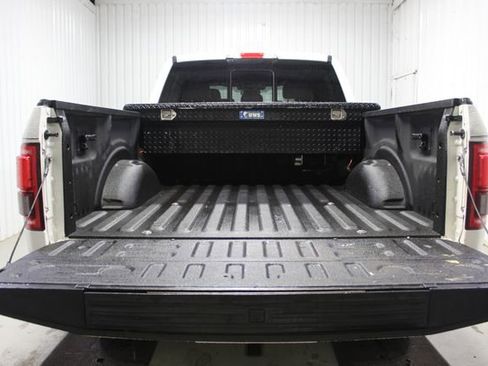 Used 2016 Ford F150 Platinum w/ Equipment Group 701A Luxury AWD/4WD image 7