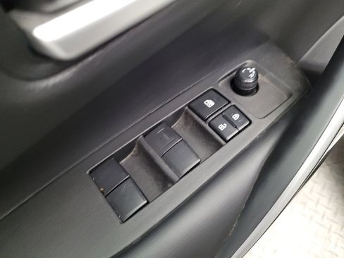 Used 2021 Toyota Corolla XSE w/ Carpet Mat Package (TMS) FWD image 27