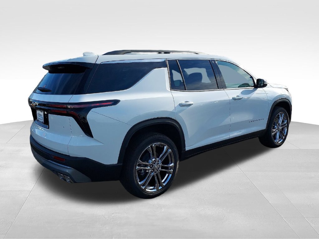 New 2027 Chevrolet Traverse LT FWD image 5