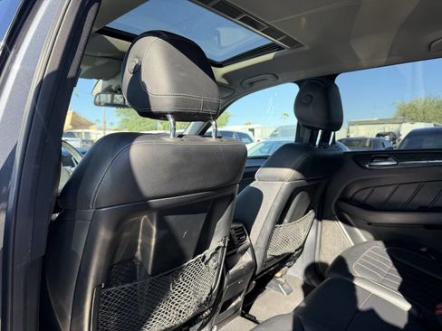 Used 2015 Mercedes-Benz GL 450 4MATIC image 28