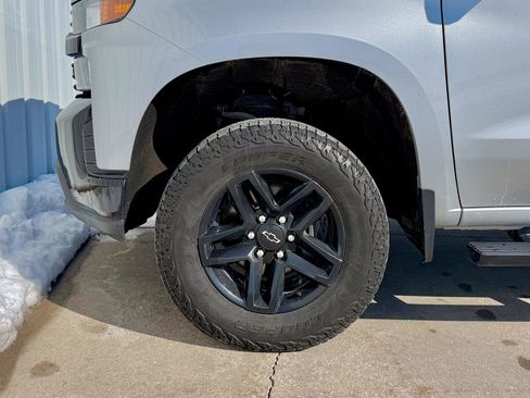 Used 2019 Chevrolet Silverado 1500 Custom Trail Boss w/ Custom Convenience Package image 26