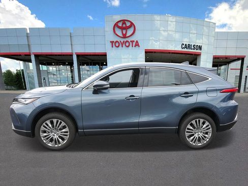 Certified 2022 Toyota Venza Limited AWD/4WD image 6