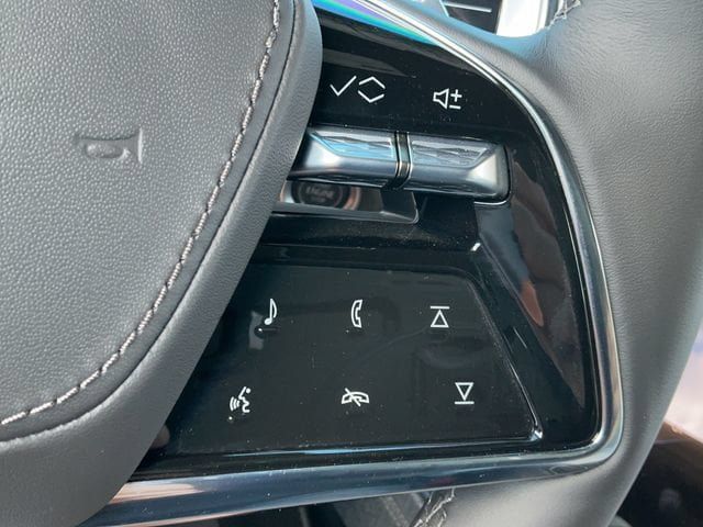 Used 2026 Cadillac Escalade V AWD/4WD image 32