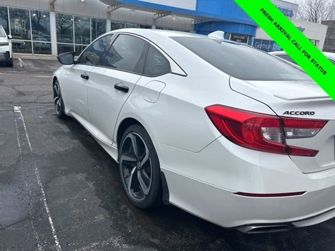 Used 2020 Honda Accord Sport image 9