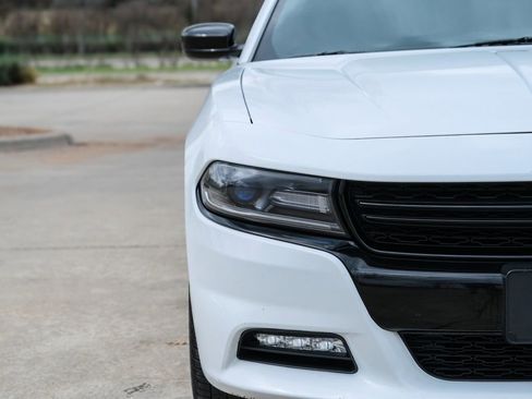 Used 2017 Dodge Charger R/T w/ Blacktop Package image 5