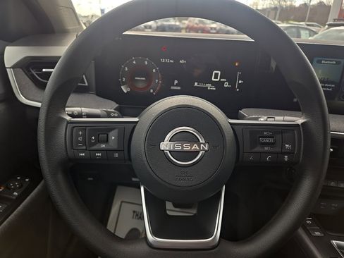 New 2026 Nissan Kicks SV image 13