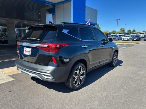 Used 2023 Kia Seltos SX w/ SX Sunroof Package image 3